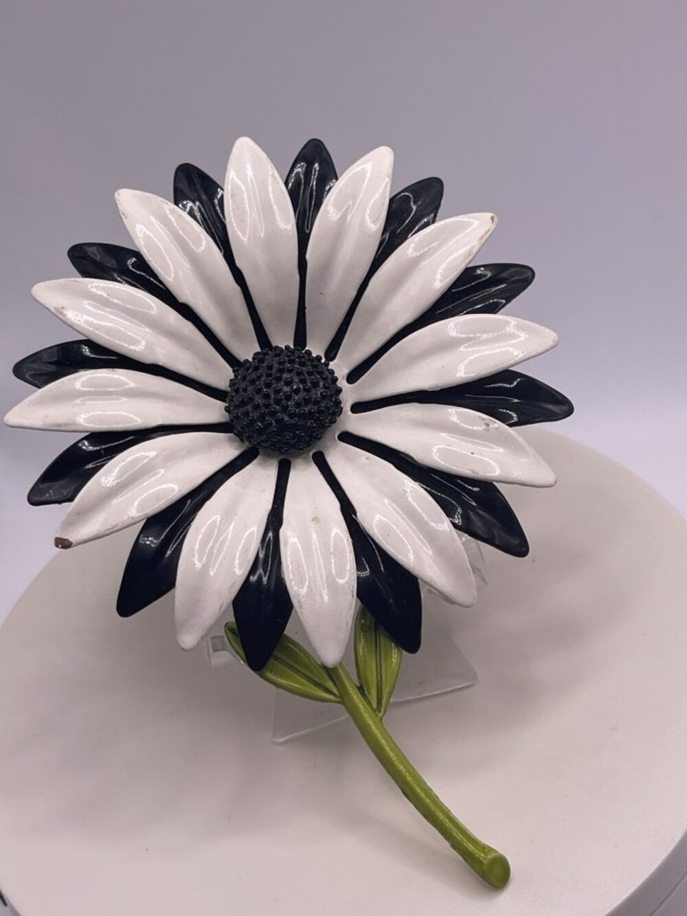 Vtg 1960s Black & White Enamel Flower Brooch With Green Stem - Retro Pop Art Acc